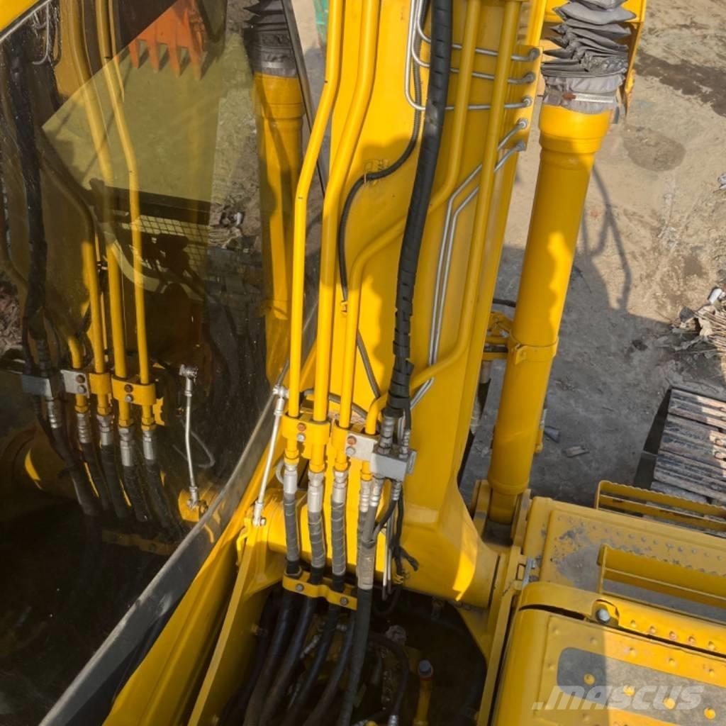 Komatsu PC 120 Excavatoare 7t - 12t