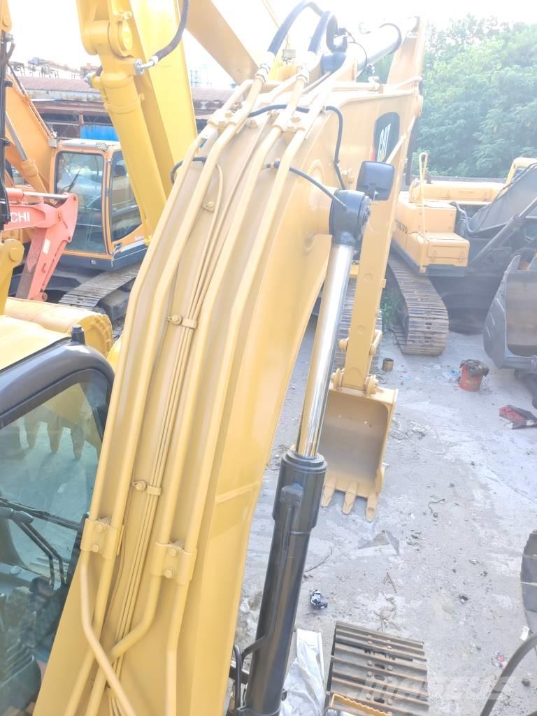 CAT 312 Excavatoare pe șenile
