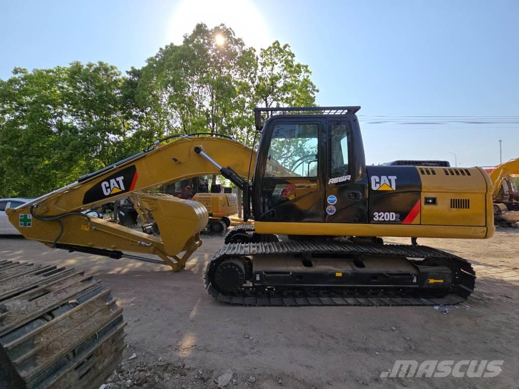 CAT 320D2 Excavatoare pe șenile
