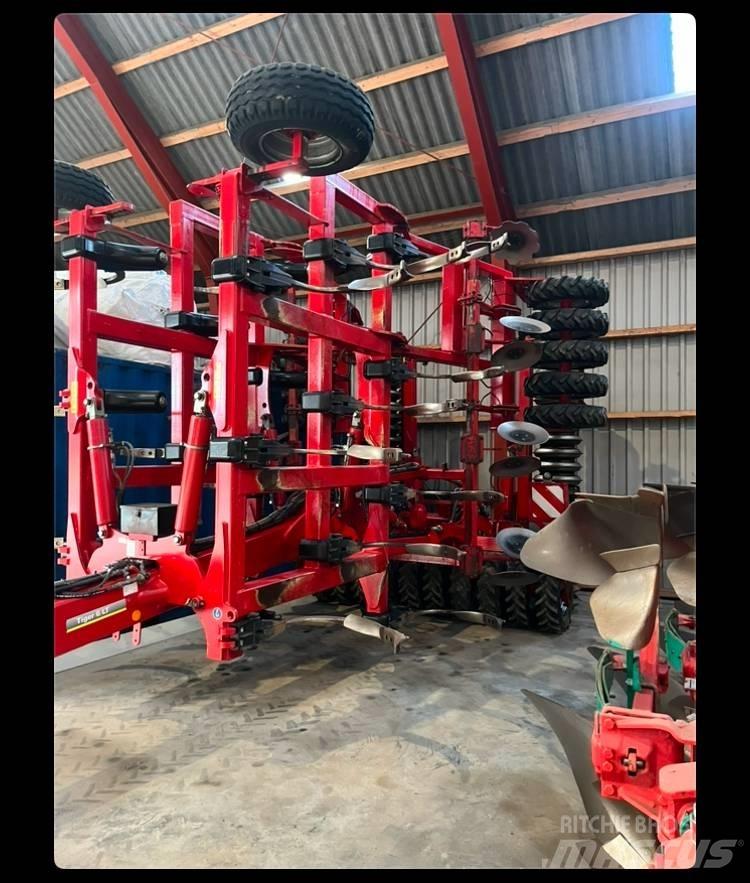 Horsch Tiger 6 LT Grape