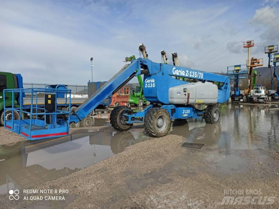 Genie Z 135/70 Nacele cu brat articulat