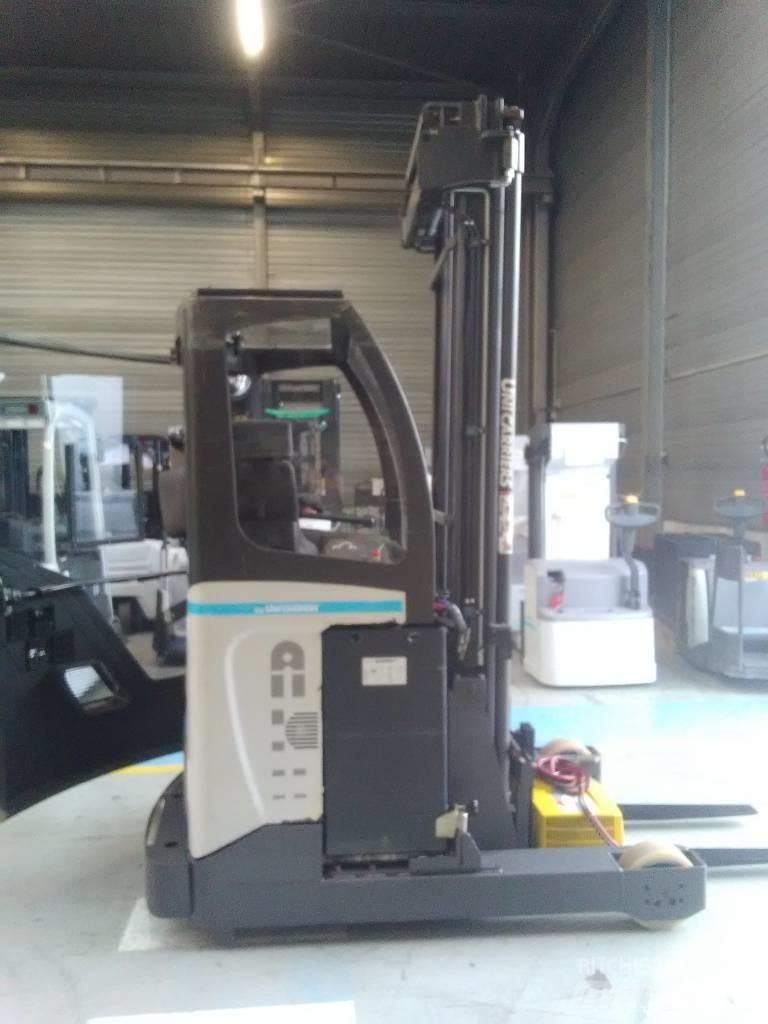 UniCarriers UMS 160 Stivuitor cu catarg retractabil