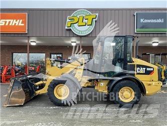 CAT 906M Incarcator pe pneuri