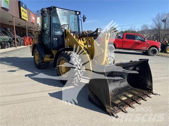 CAT 906M Incarcator pe pneuri