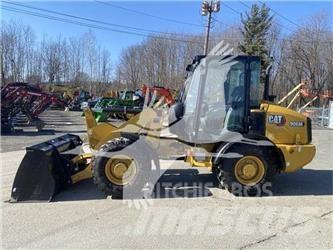CAT 906M Incarcator pe pneuri