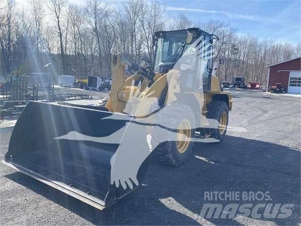 CAT 910 Incarcator pe pneuri