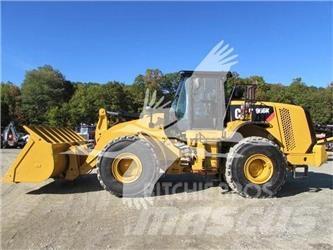 CAT 966K Incarcator pe pneuri