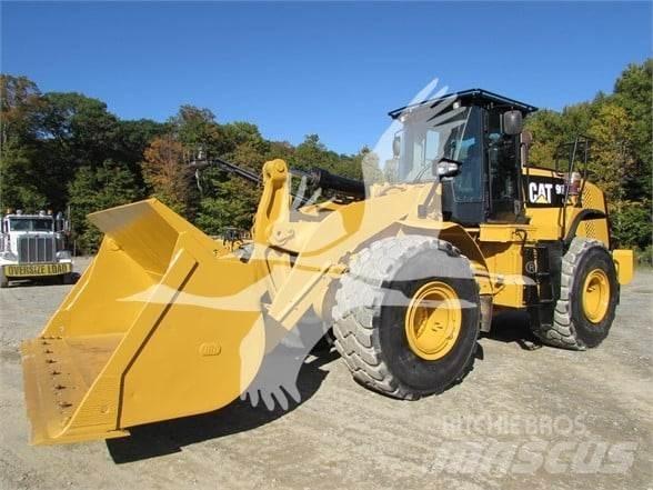 CAT 966K Incarcator pe pneuri