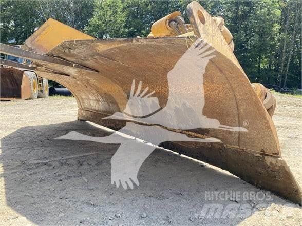 CAT D7E Buldozere pe senile