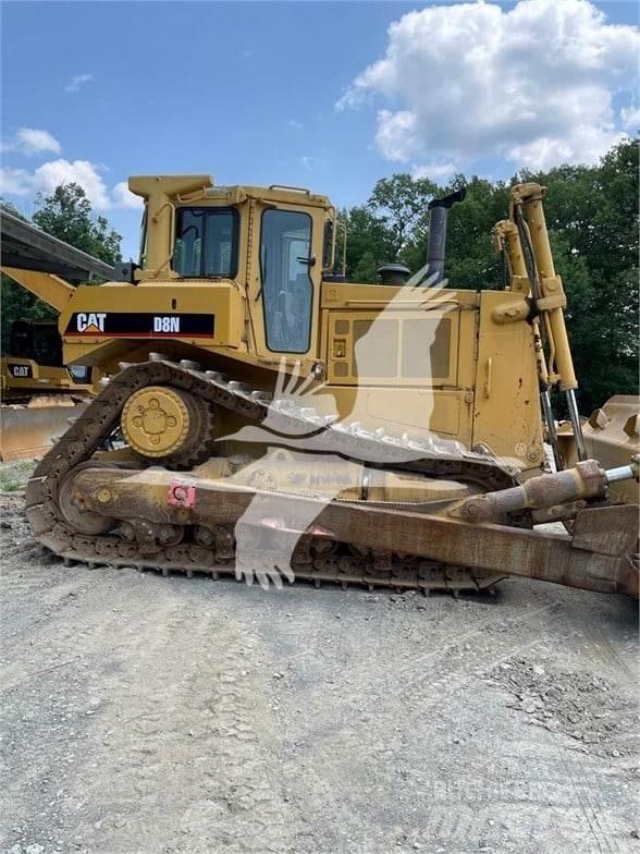 CAT D8N Buldozere pe senile