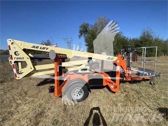 JLG T350 Platforme aeriene montate pe remorca