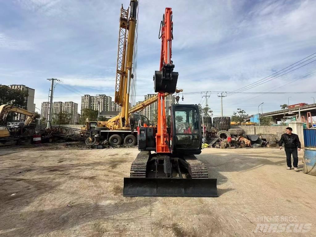 Hitachi ZX 70 Excavatoare pe șenile
