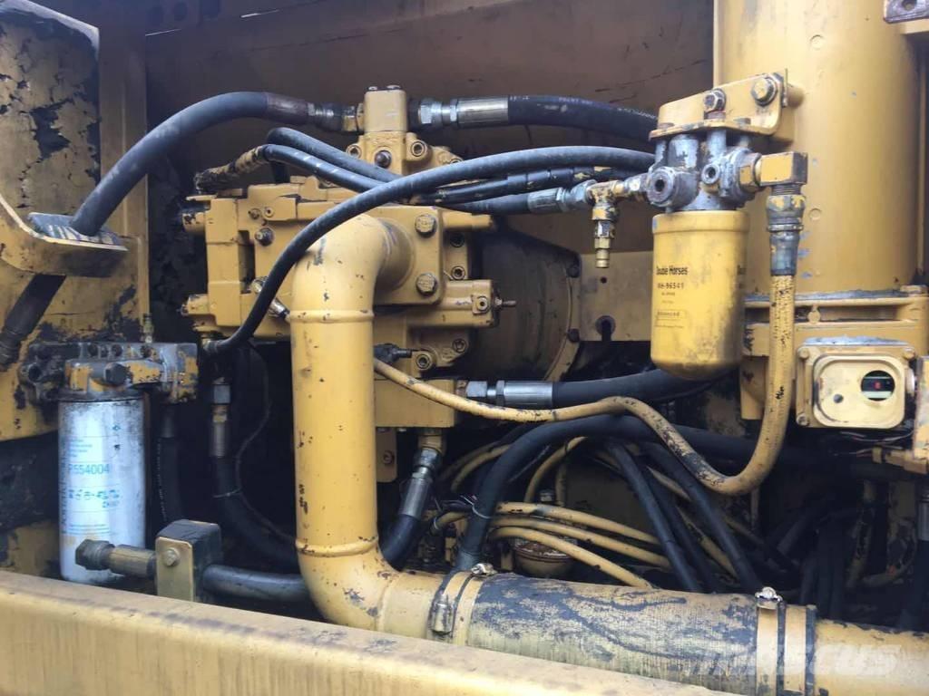 CAT 325B Excavatoare pe șenile
