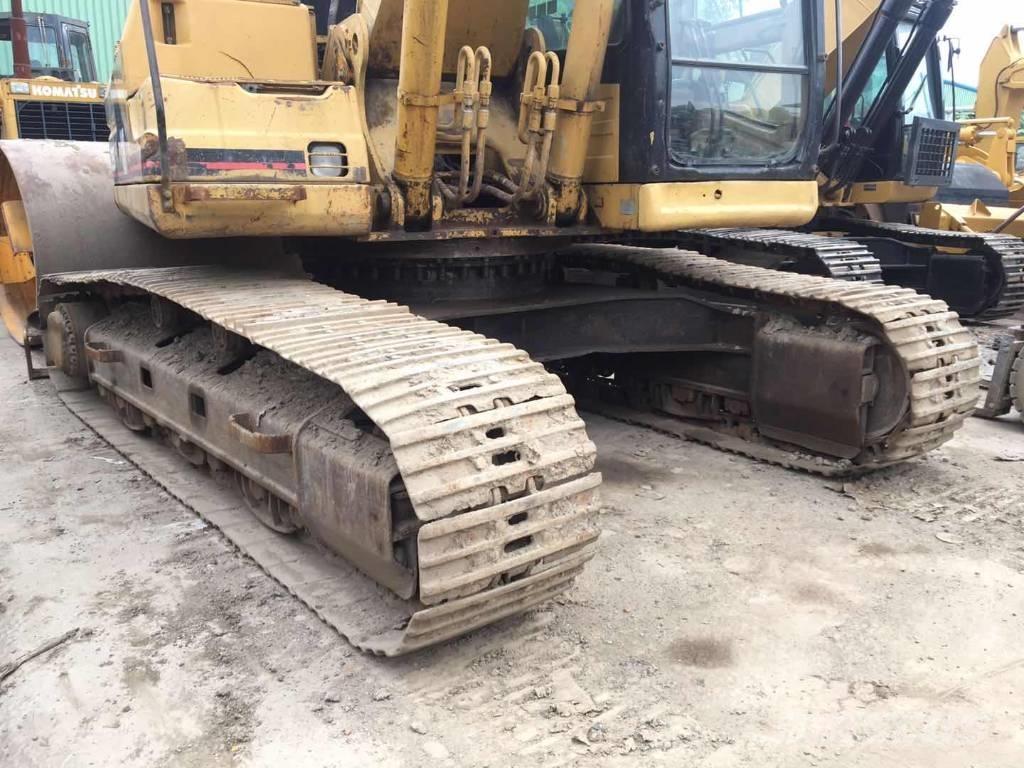 CAT 325B Excavatoare pe șenile
