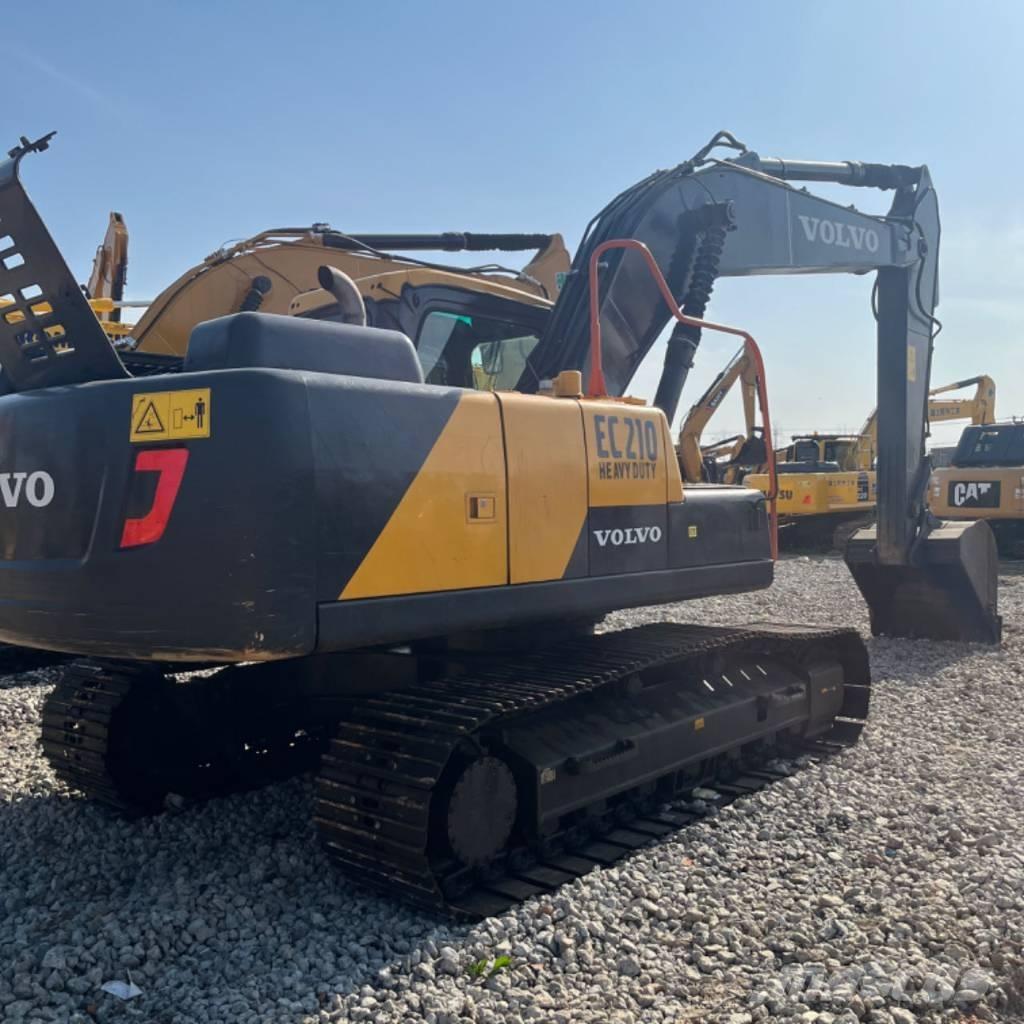 Volvo EC 210 Excavatoare pe șenile
