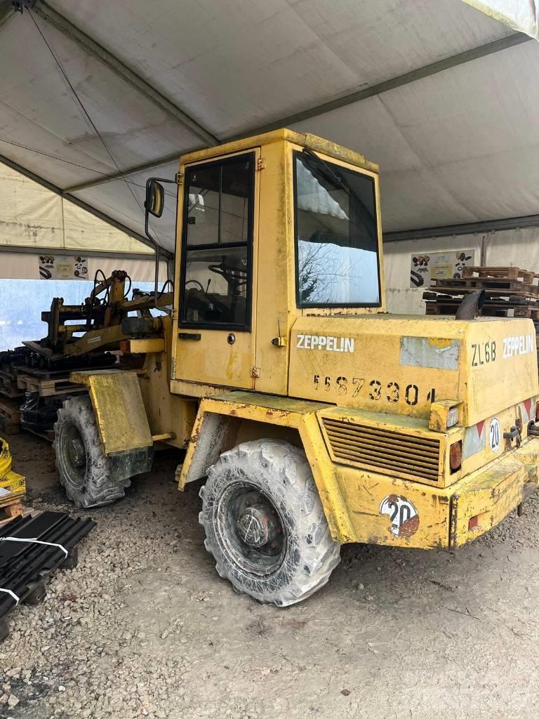 Schaeff SKL 831 Incarcator pe pneuri