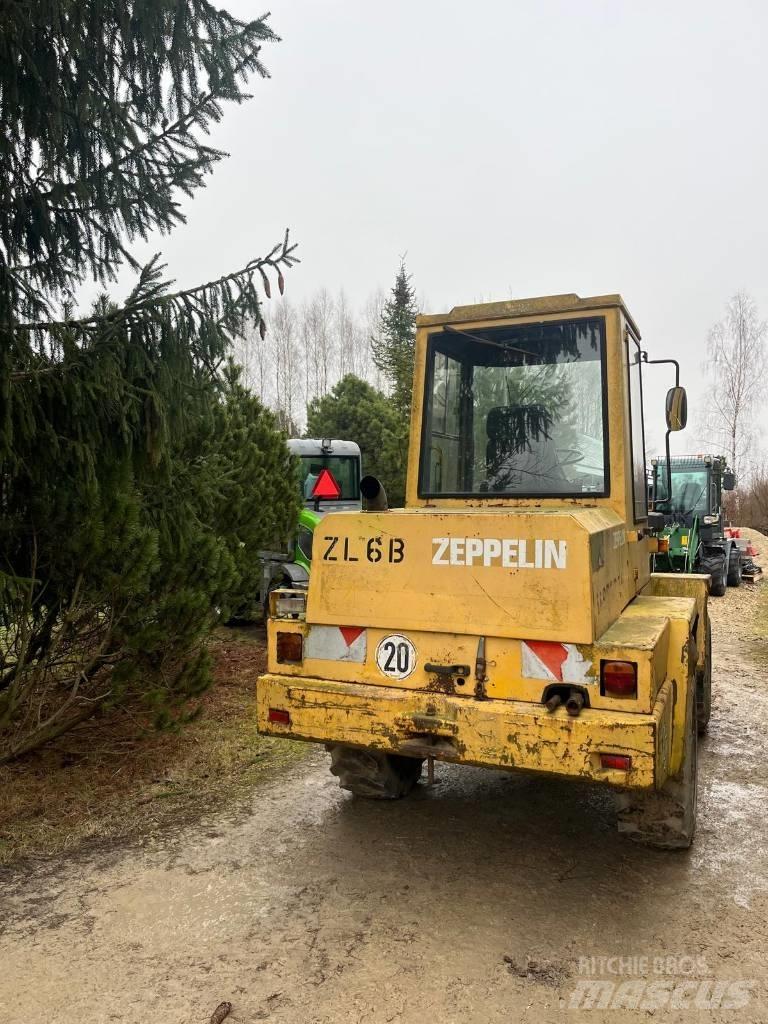 Schaeff SKL 831 Incarcator pe pneuri