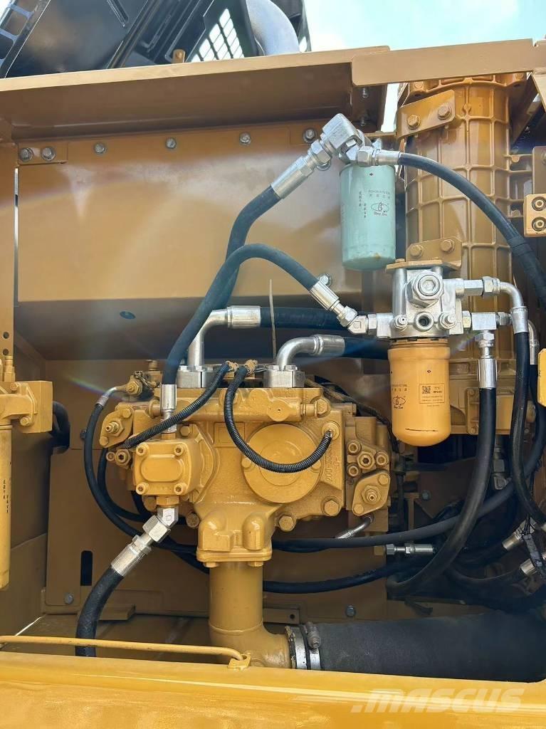 CAT 320 D Excavatoare pe șenile
