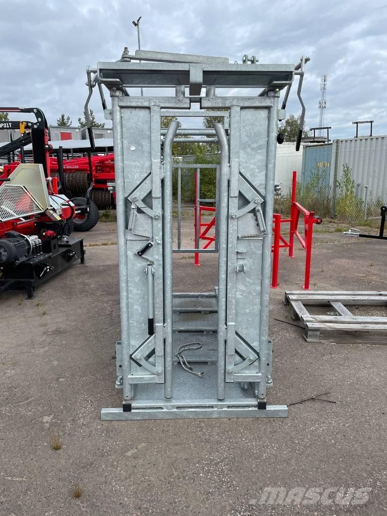 Bala Behandlingsbås Utilaje si accesorii folosite la cresterea animalelor