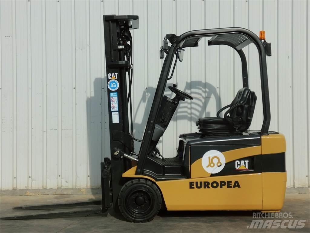 CAT EP20NT MC Stivuitor electric