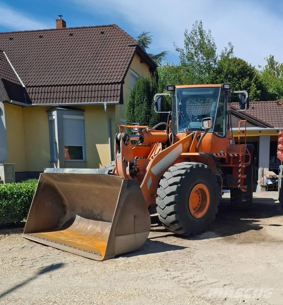 Doosan DL 350 Buldoexcavatoare