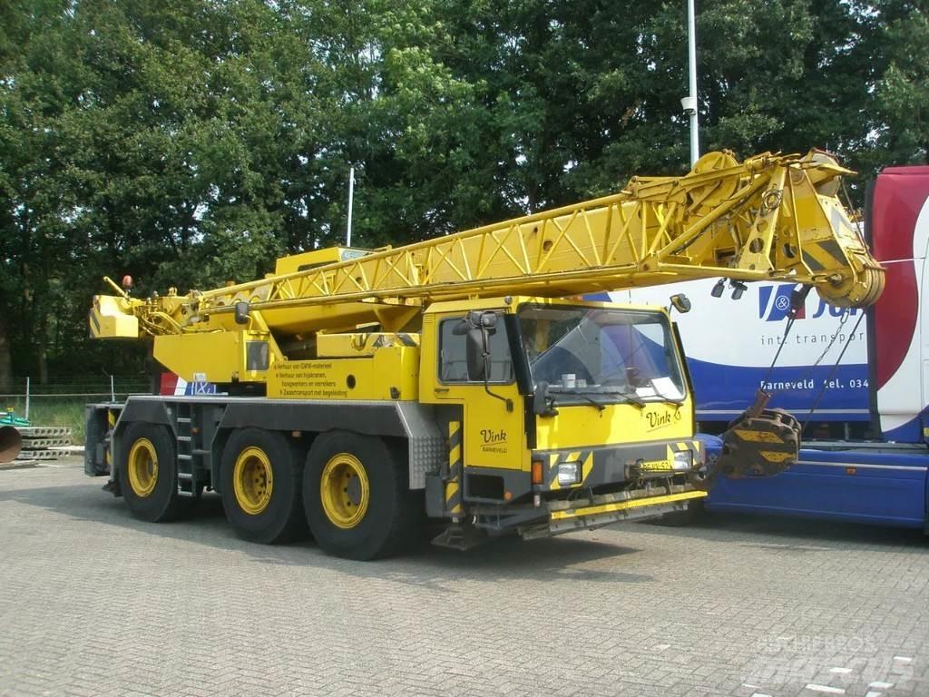 Liebherr LTM1040 Macara pentru orice teren