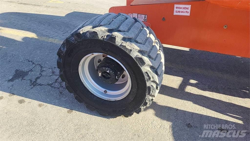 JLG 510AJ Nacele cu brat articulat