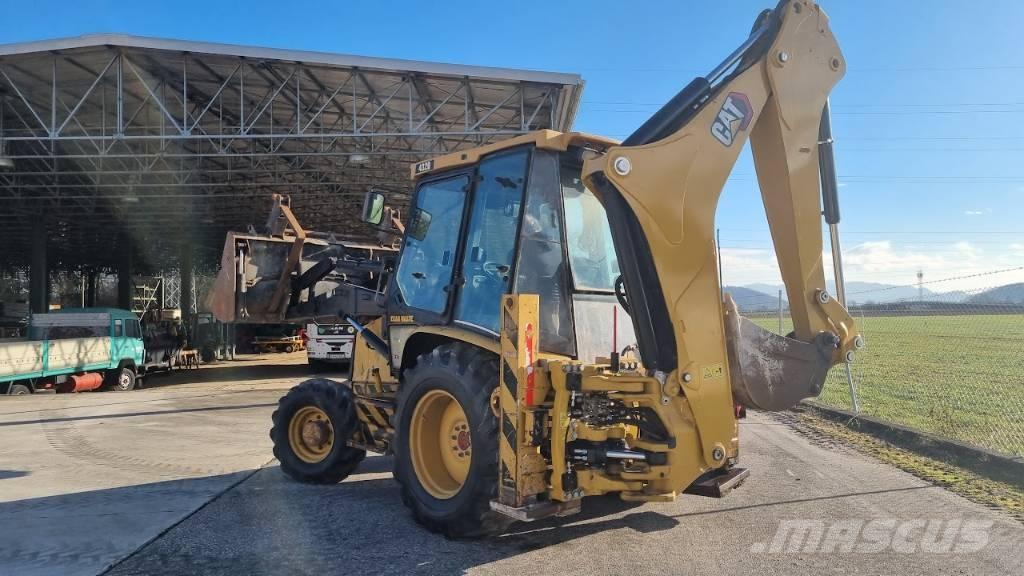 CAT 432D Buldoexcavatoare
