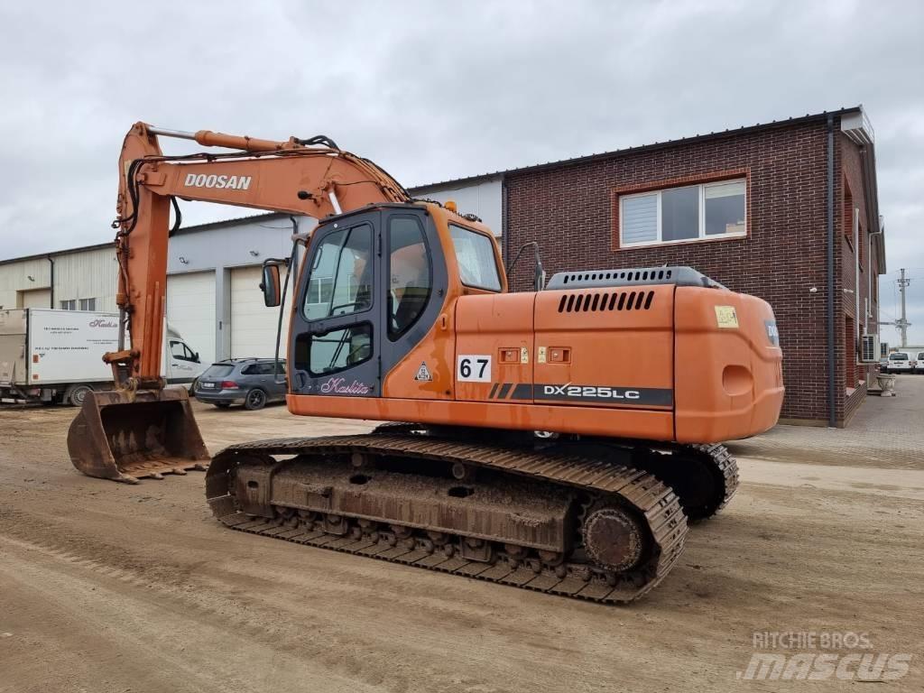 Doosan DX 225 LC Excavatoare pe șenile
