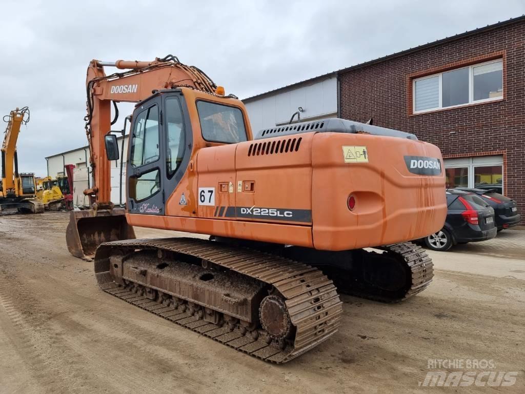 Doosan DX 225 LC Excavatoare pe șenile
