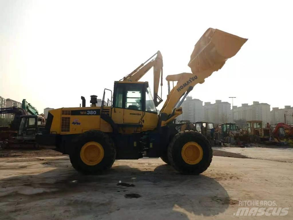 Komatsu WA 380-6 Incarcator pe pneuri
