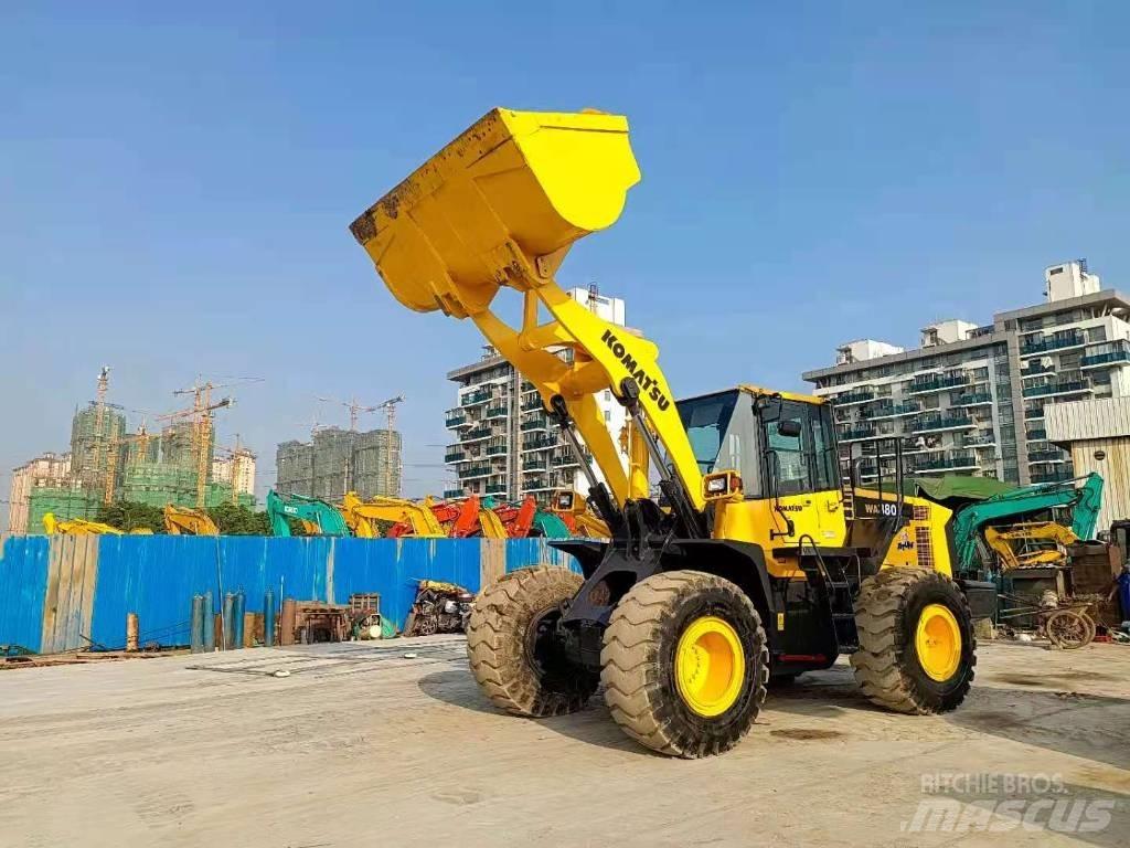 Komatsu WA 380-6 Incarcator pe pneuri