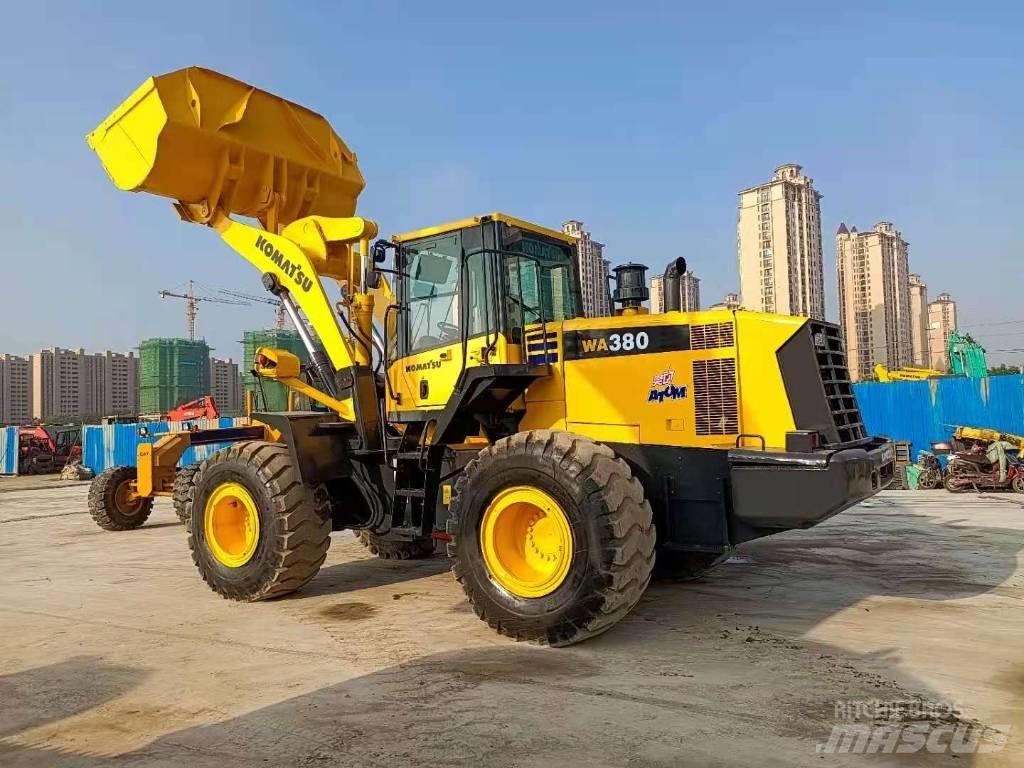 Komatsu WA 380-6 Incarcator pe pneuri