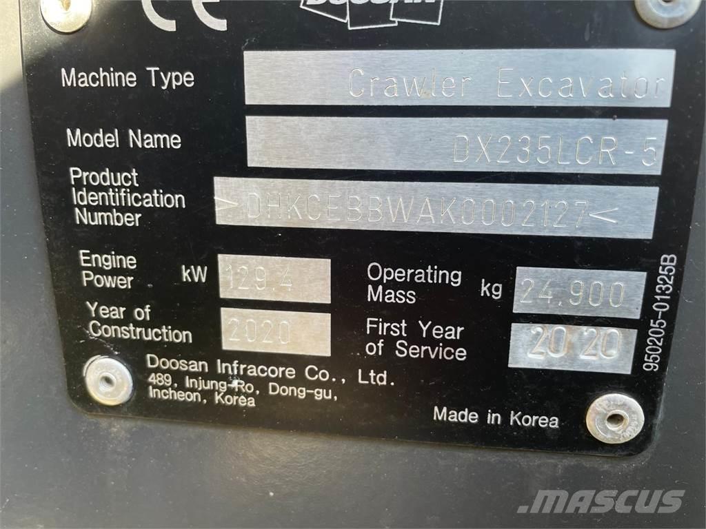 Doosan DX235 LRC Excavatoare pe șenile
