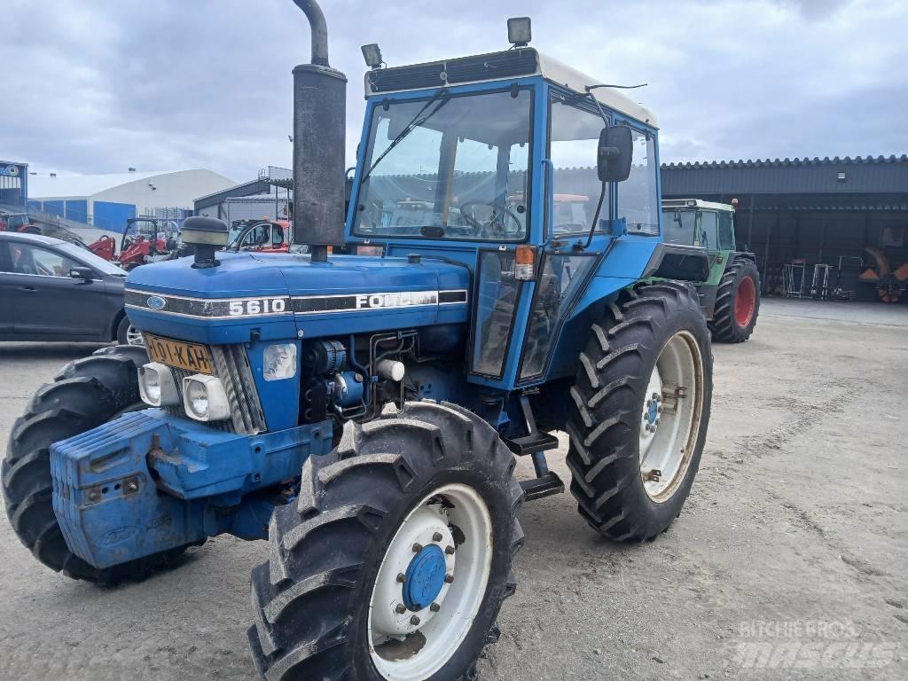 Ford 5610 Farmal Tractoare