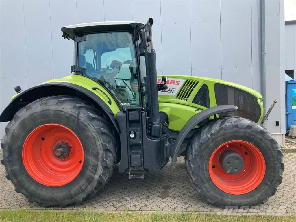 CLAAS Axion 930 Tractoare