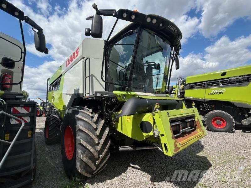 CLAAS LEXION 7600 Combine de secerat