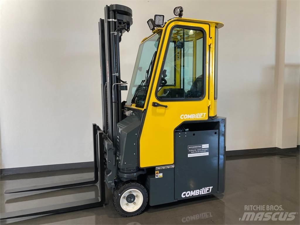 Combilift CBE3000 Stivuitoare cu patru brate