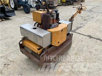 CASE Vibromax W 70 Cilindri compactori dubli