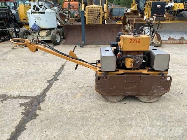 CASE Vibromax W 70 Cilindri compactori dubli
