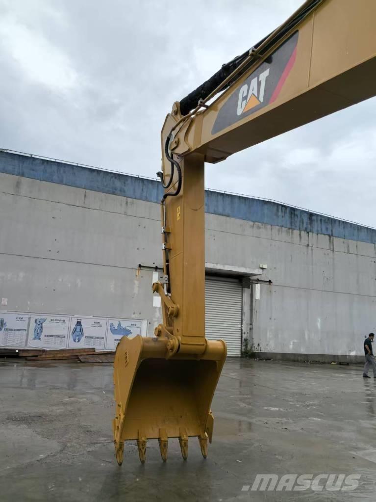 CAT 320 D L Excavatoare pe șenile
