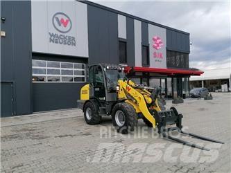 Wacker Neuson WL 70 Incarcator pe pneuri