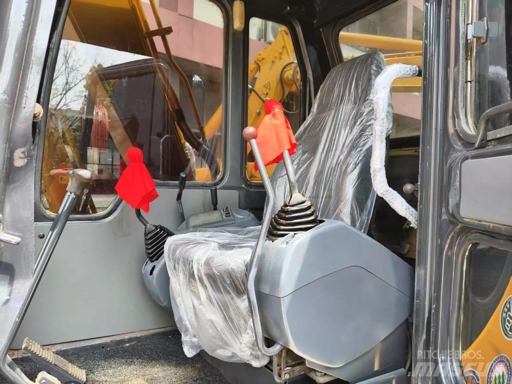 Komatsu PC 60 Excavatoare pe șenile

