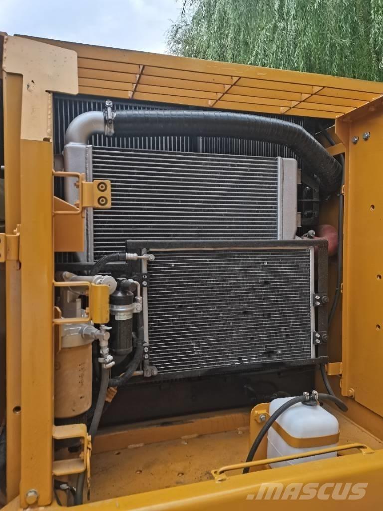 CAT 320D Excavatoare pe șenile
