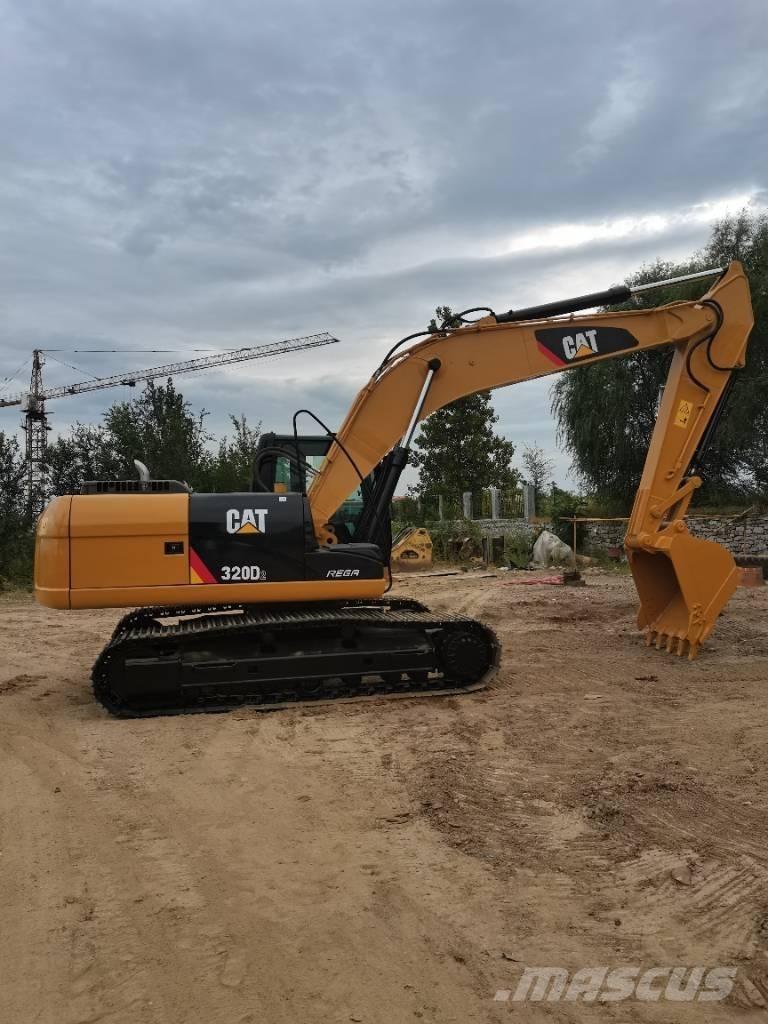 CAT 320D Excavatoare pe șenile
