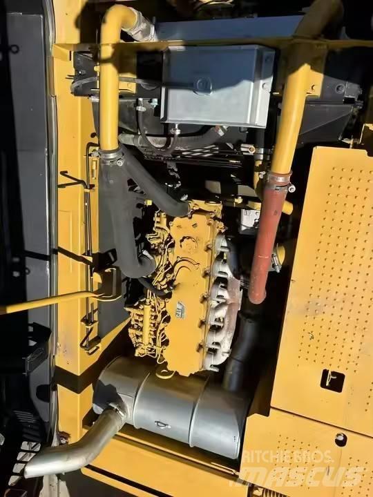 CAT 320 D L Excavatoare pe șenile

