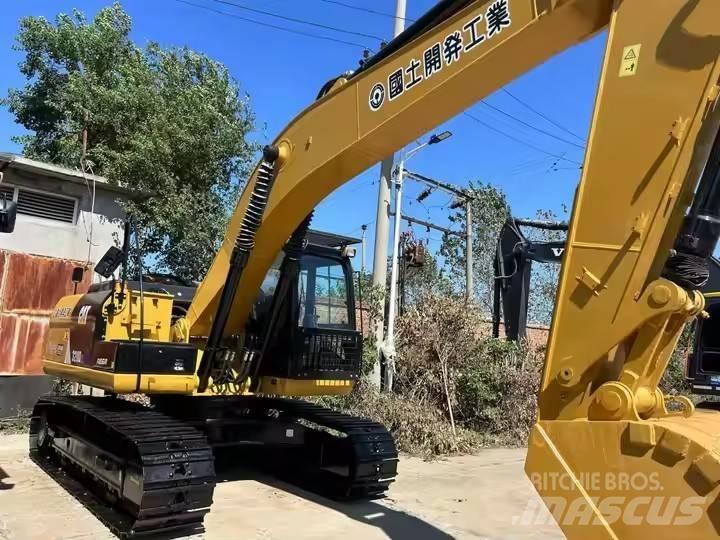 CAT 320 D L Excavatoare pe șenile
