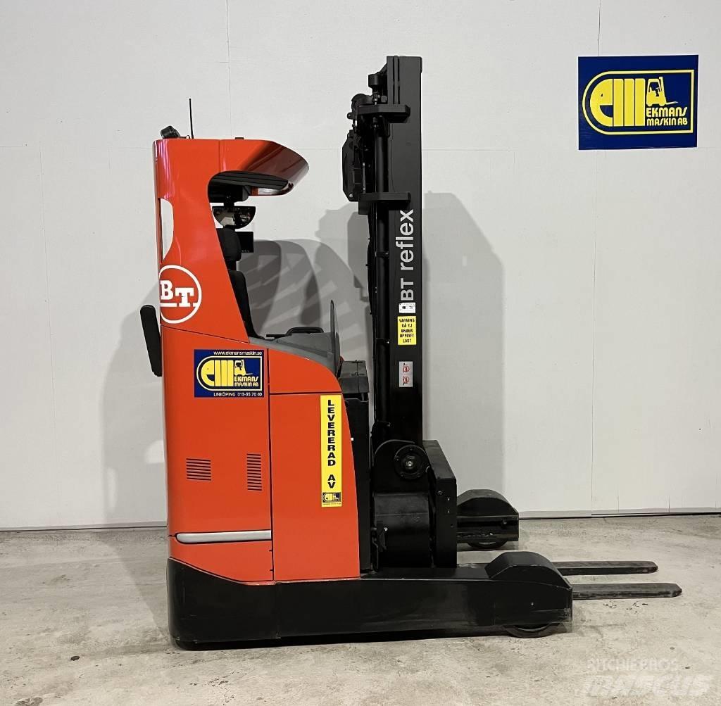 BT Truck RRE180E Stivuitor cu catarg retractabil