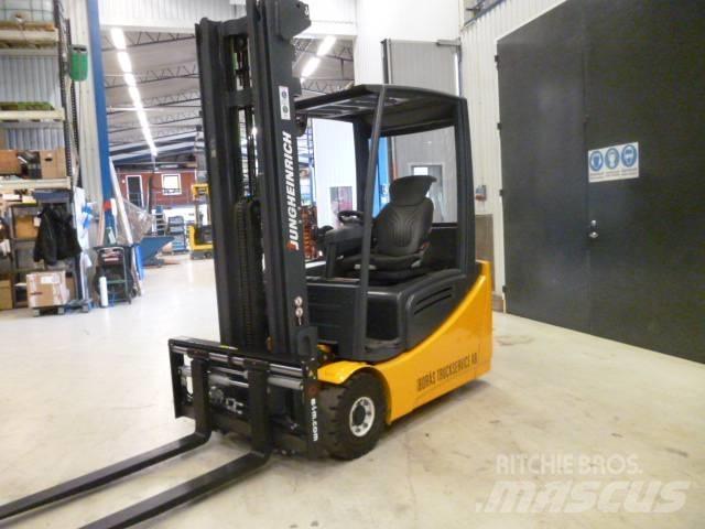 Jungheinrich EFG 216 Stivuitor electric