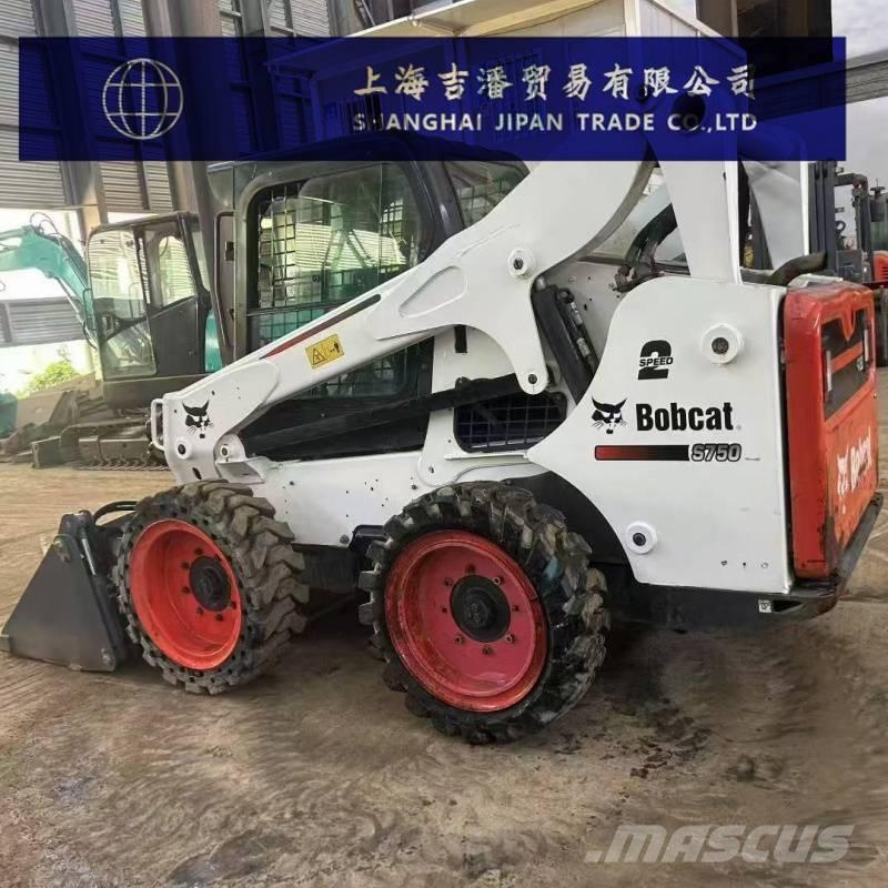 Bobcat S 750 Mini incarcator